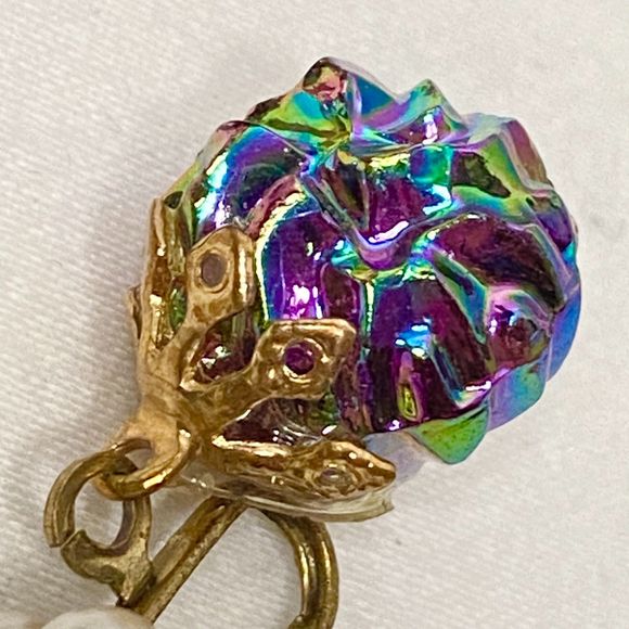 Dangle Drop Earrings Aurora Borealis Pinecomb Balls 3 Faux Pearl Cluster Clip On - Picture 7 of 8